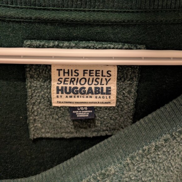 AE big hug reverse sweater large - Picture 3 of 3